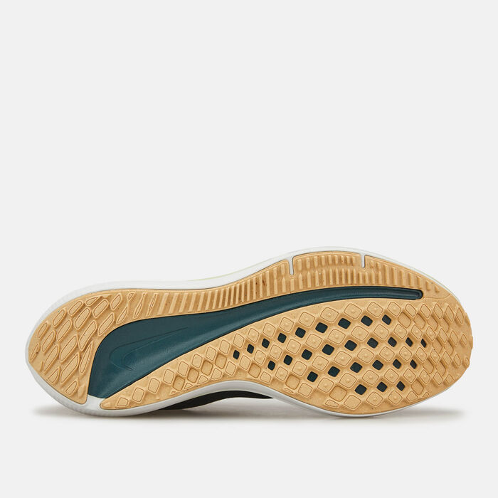 Nike Men's Winflo 10 Road Running Shoe Black image number 4