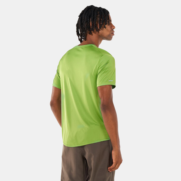 Nike Men's Dri-FIT UV Run Division Miller Graphic T-Shirt Green Nike Men's Dri-FIT UV Run Division Miller Graphic T-Shirt Green image number 1