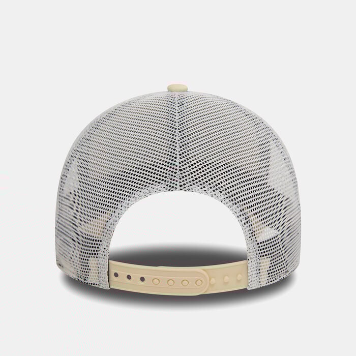 New Era Men's Brand Logo Trucker Cap Beige New Era Men's Brand Logo Trucker Cap Beige image number 1