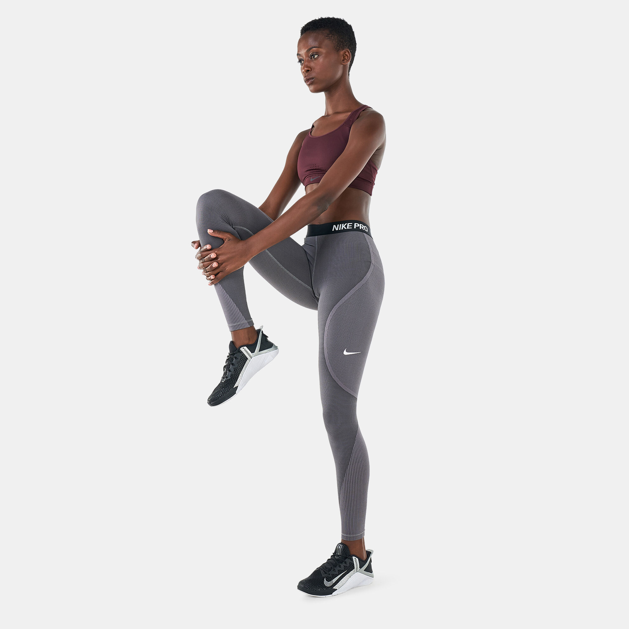 Nike pro hyperwarm training tights discount