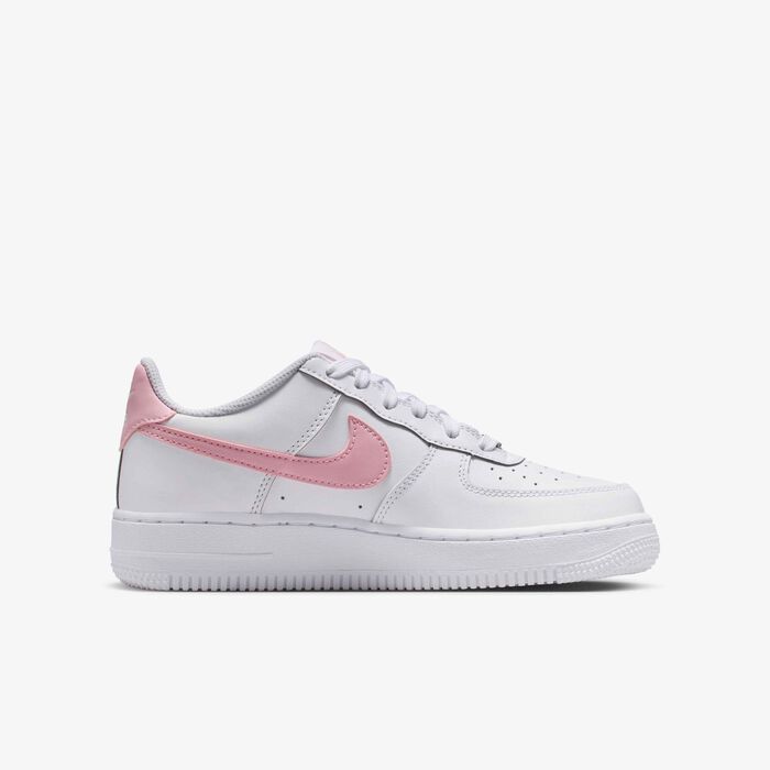 Nike Kids' Air Force 1 Shoe (Older Kids) White Nike Kids' Air Force 1 Shoe (Older Kids) White image number 2