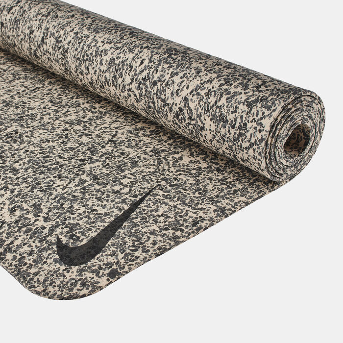 Nike Flow Yoga Mat (4mm) Beige Nike Flow Yoga Mat (4mm) Beige image number 0