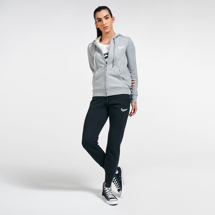 sweatpants with high top converse