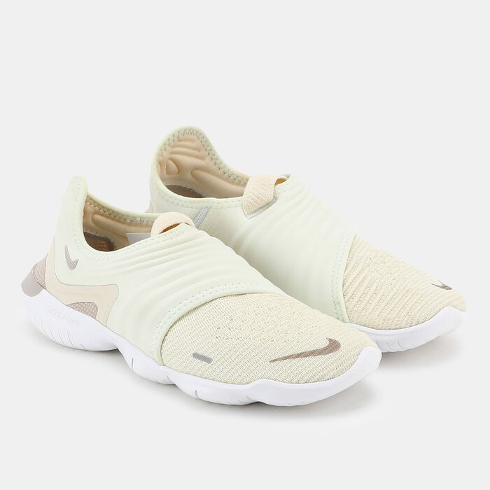 Women's Free RN Flyknit 3.0 Shoe Women's Free RN Flyknit 3.0 Shoe image number 1