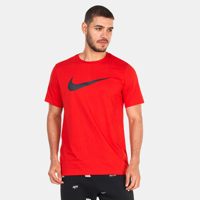 Nike Men's Sportswear Swoosh T-Shirt Red image number 0