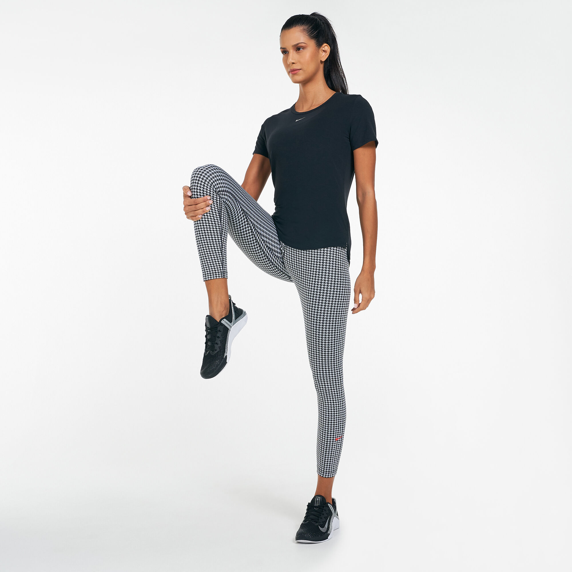 Women s Dri FIT UV One Luxe T Shirt Black Nike in KSA SSS