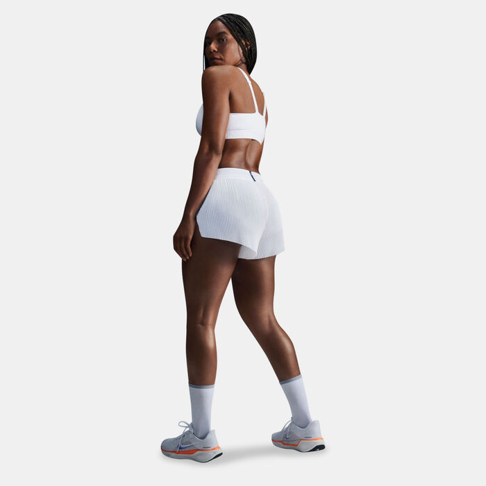 Nike Women's Indy Medium-Support Sports Bra White image number 2