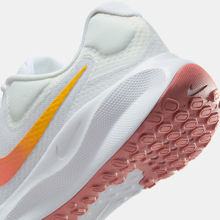 Nike Women's Revolution 7 Road Running Shoes White Nike Women's Revolution 7 Road Running Shoes White image number 5