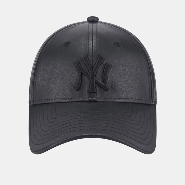 New Era Women's 9FORTY New York Yankees Cap Black image number 0