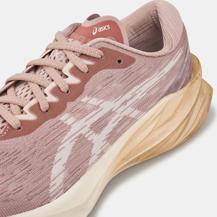 ASICS Women's NOVABLAST 3 Shoe Pink ASICS Women's NOVABLAST 3 Shoe Pink image number 4
