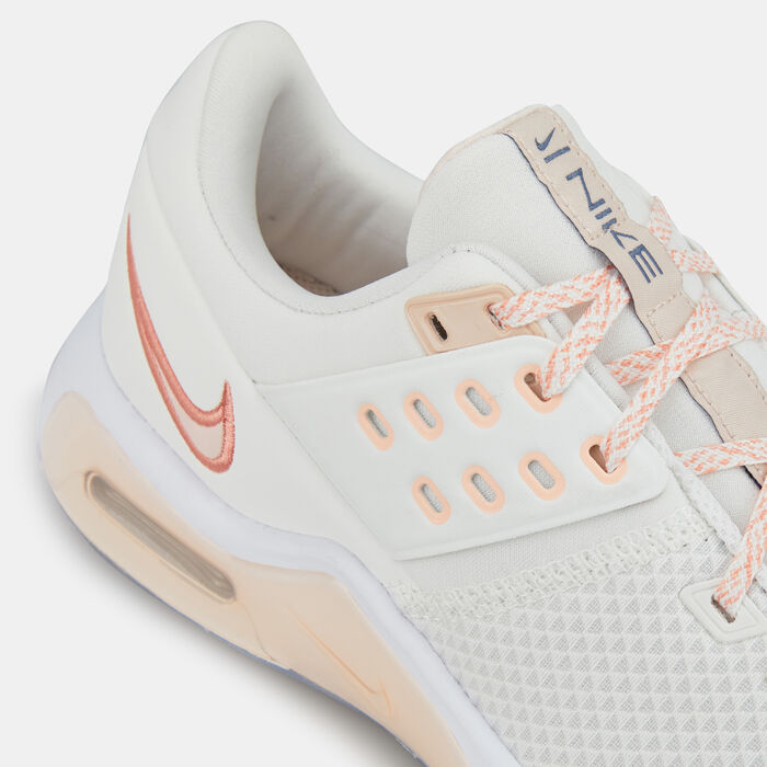 Nike Women's Air Max Bella TR 4 Shoe Nike Women's Air Max Bella TR 4 Shoe image number 4