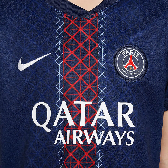 Nike Kids' Paris Saint-Germain 25/26 Home Replica 3-Piece Football Kit Blue Nike Kids' Paris Saint-Germain 25/26 Home Replica 3-Piece Football Kit Blue image number 3