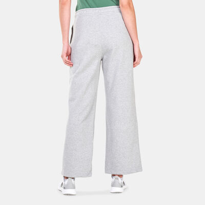 New Balance Women's Essentials Wide Legged Sweatpants Grey New Balance Women's Essentials Wide Legged Sweatpants Grey