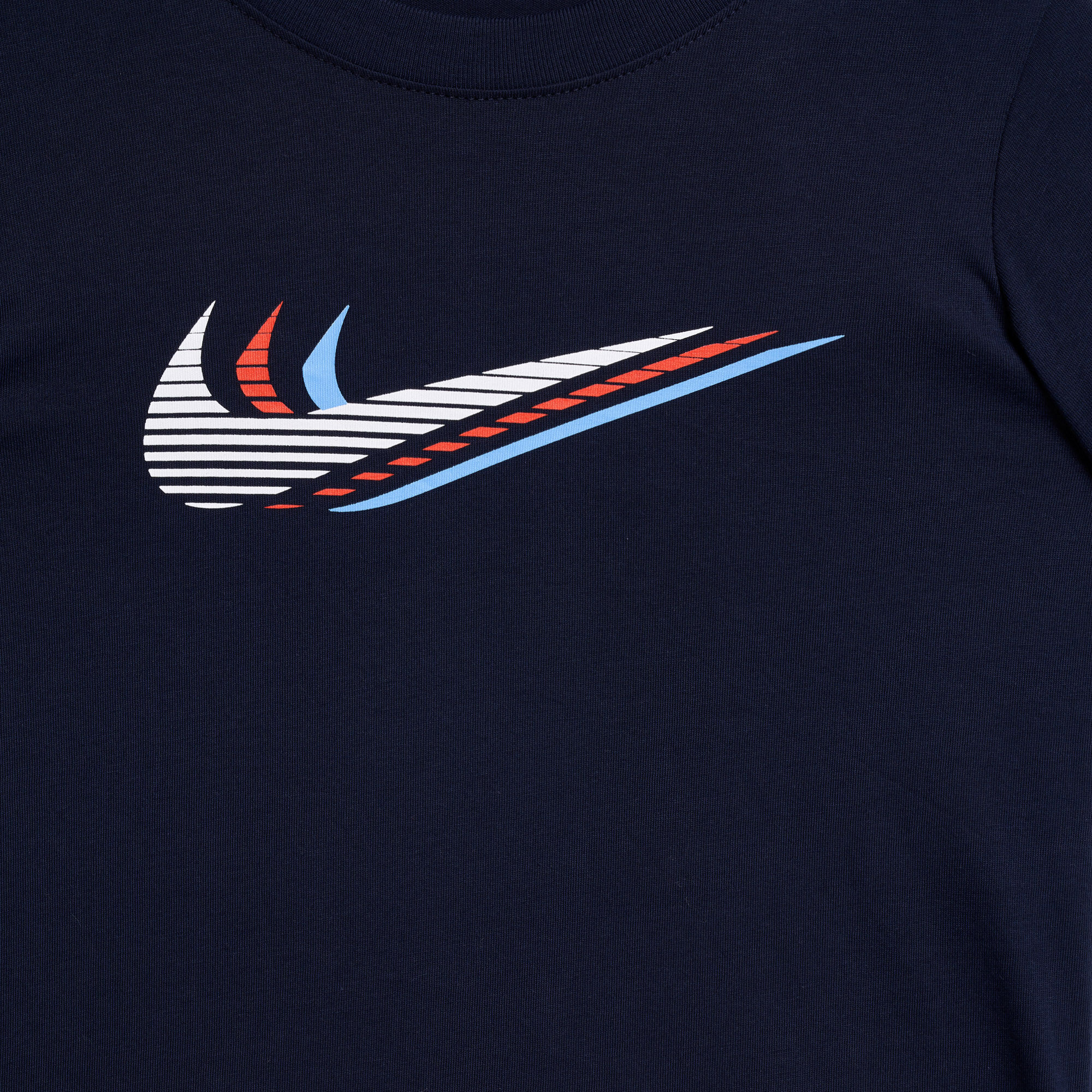 Nike shop triple swoosh