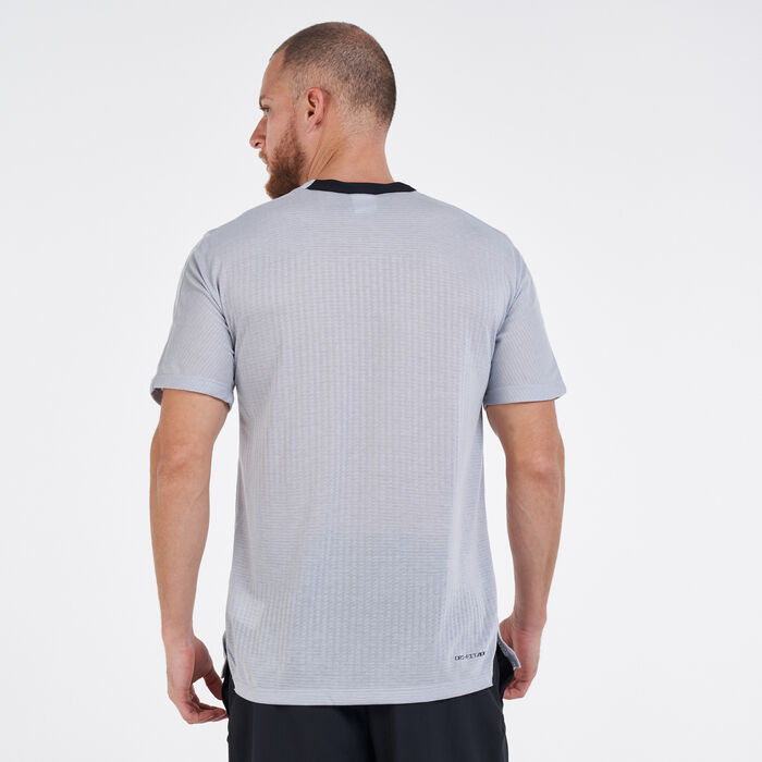 Nike Men's Pro Dri-FIT ADV T-Shirt Grey Nike Men's Pro Dri-FIT ADV T-Shirt Grey image number 1