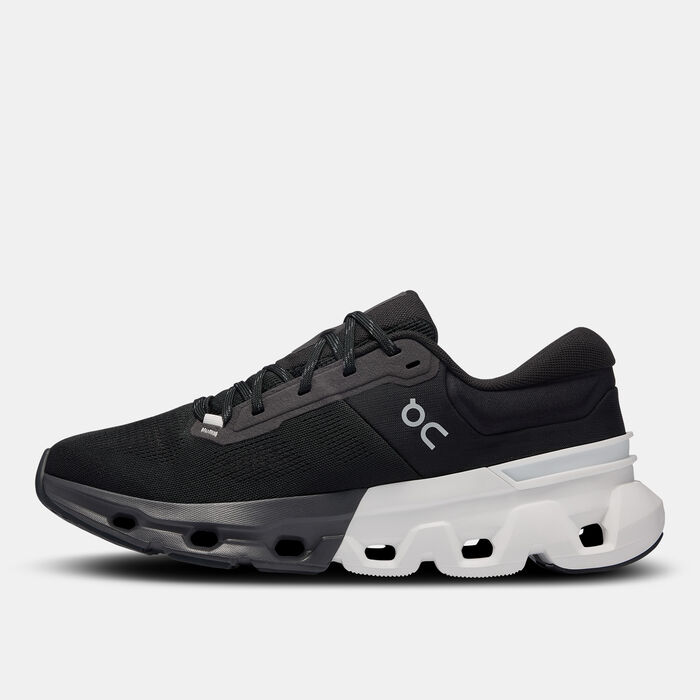 On Women's Cloudflyer 5 Running Shoes Black On Women's Cloudflyer 5 Running Shoes Black image number 2