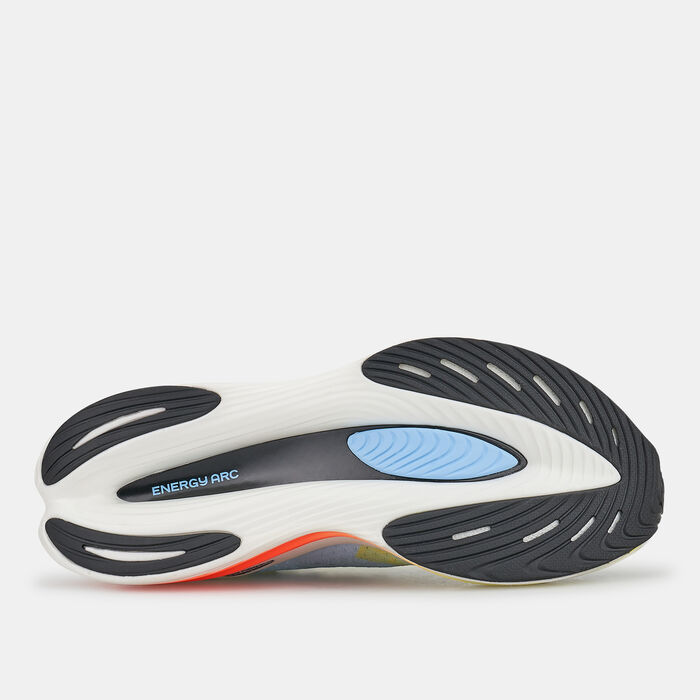 New Balance Women's London Edition FuelCell SuperComp Elite v3 Shoe Blue New Balance Women's London Edition FuelCell SuperComp Elite v3 Shoe Blue image number 4