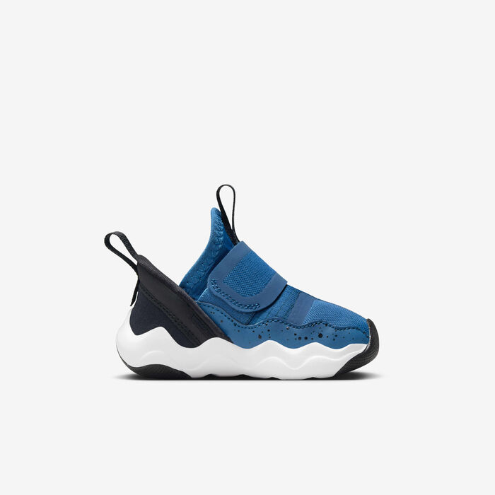Jordan Kids' 23/7 Shoes Blue Jordan Kids' 23/7 Shoes Blue image number 2