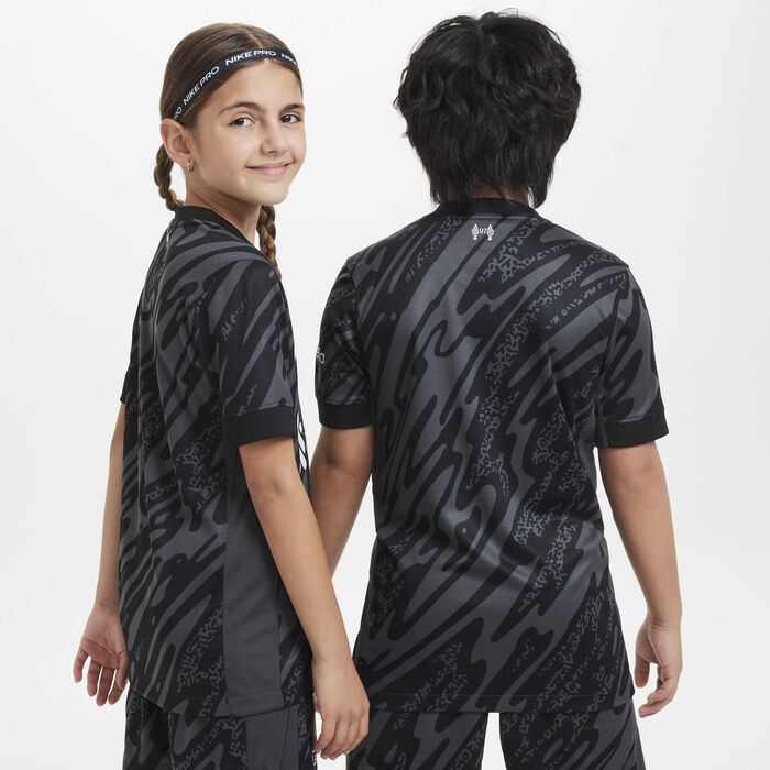 Nike Kids' Liverpool F.C. Stadium Goalkeeper Dri-FIT Football Replica Shirt Black Nike Kids' Liverpool F.C. Stadium Goalkeeper Dri-FIT Football Replica Shirt Black image number 1