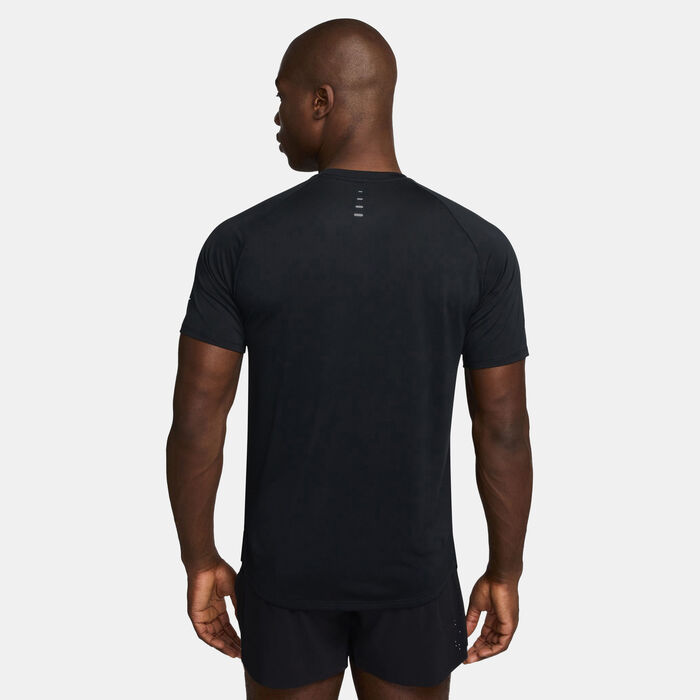 Nike Men's Stride Dri-FIT ADV Running Top Black Nike Men's Stride Dri-FIT ADV Running Top Black image number 1