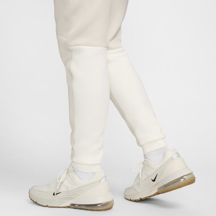 Nike Men's Sportswear Tech Fleece Joggers Ivory image number 7