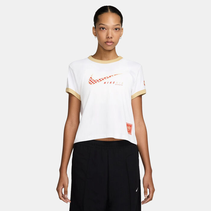Nike Women's Sportswear Club T-Shirt White Nike Women's Sportswear Club T-Shirt White image number 0