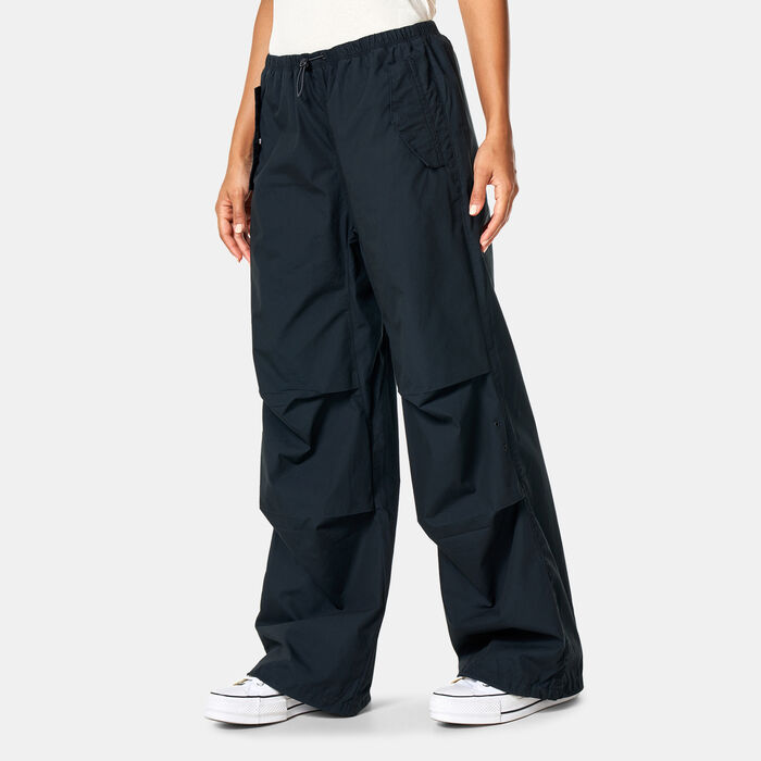 Converse Women's Parachute Pants Black Converse Women's Parachute Pants Black image number 0