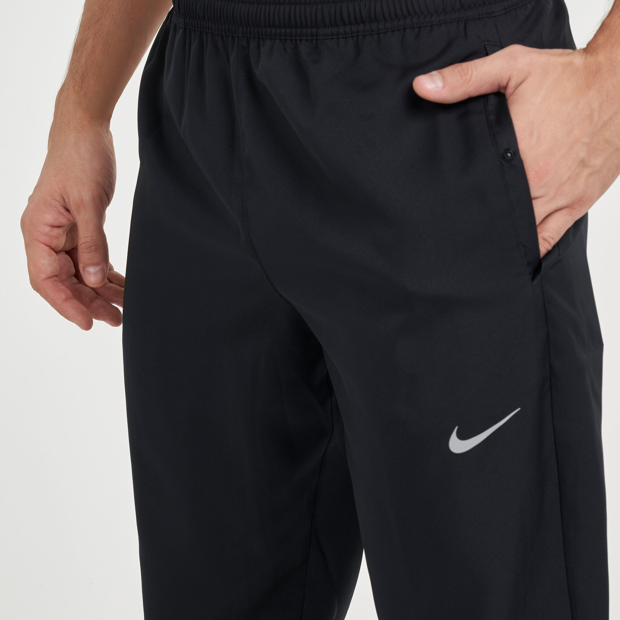 Nike running essential clearance woven sweatpants in black