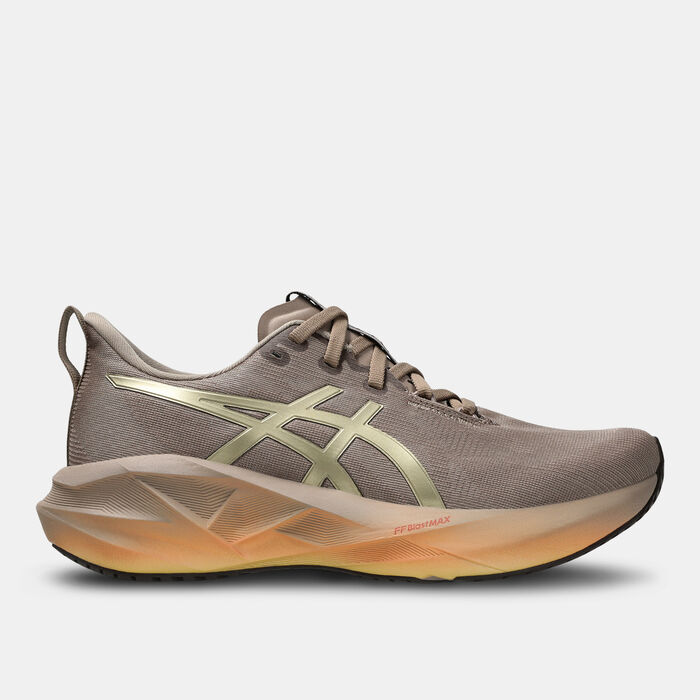 ASICS Women's NOVABLAST 5 LUXE Running Shoes Brown ASICS Women's NOVABLAST 5 LUXE Running Shoes Brown image number 0
