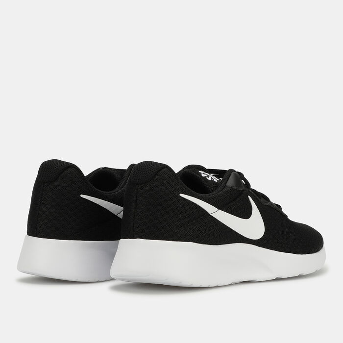 Nike Women's Tanjun Shoe Black image number 2