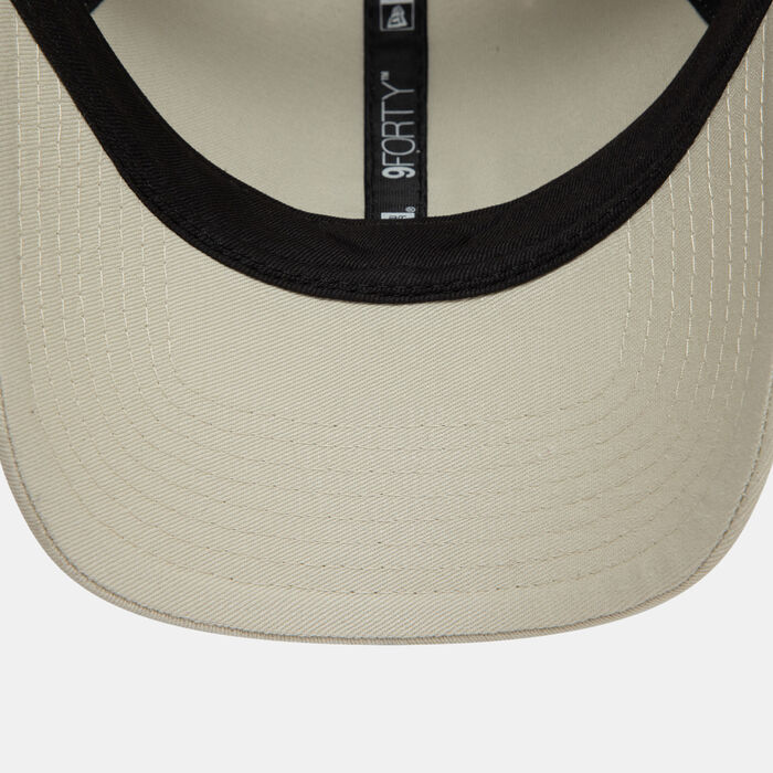 New Era Men's Badge 9FORTY Adjustable Cap Beige image number 4