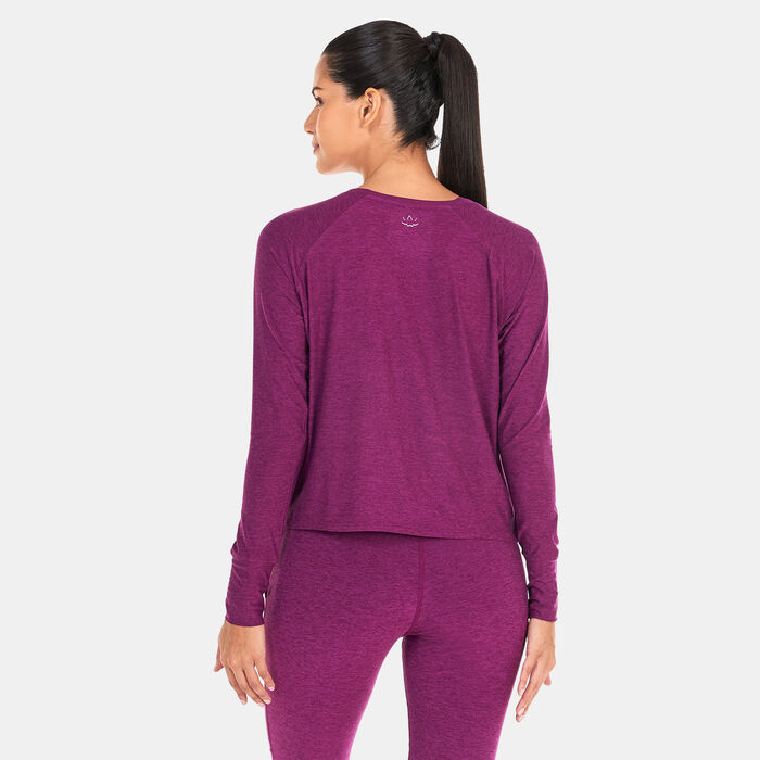 BEYOND YOGA Women's Featherweight Daydreamer Long Sleeve T-Shirt Purple BEYOND YOGA Women's Featherweight Daydreamer Long Sleeve T-Shirt Purple image number 1
