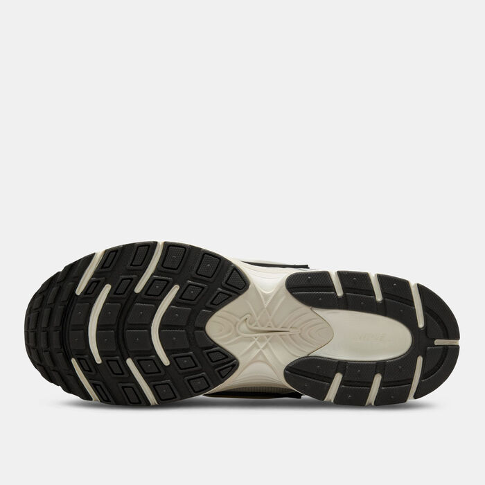 Nike Women's V5 RNR Shoes White Nike Women's V5 RNR Shoes White image number 3