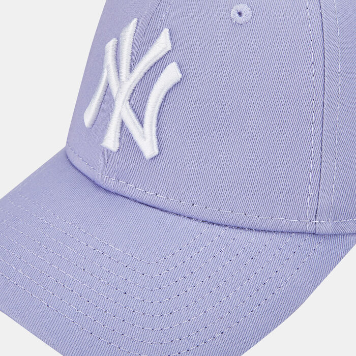 New Era Women's Metallic Logo New York Yankees 9Forty Cap Purple New Era Women's Metallic Logo New York Yankees 9Forty Cap Purple image number 2