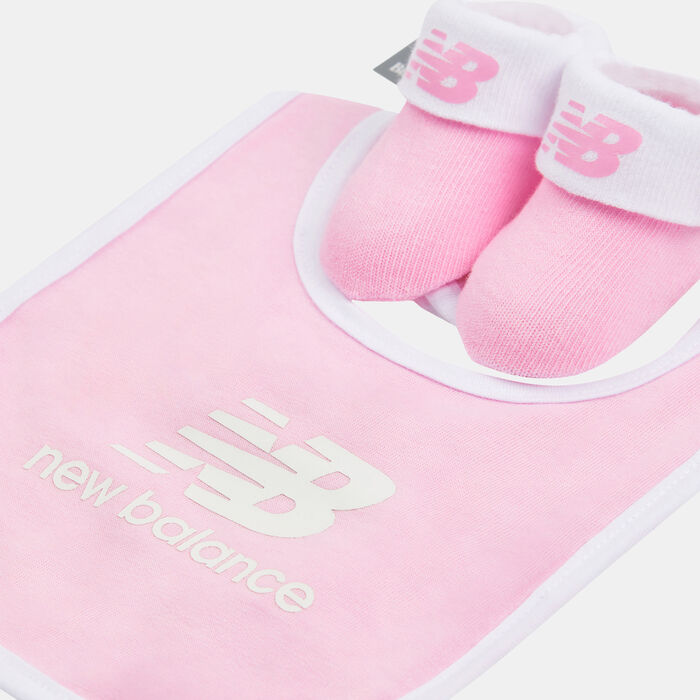 New Balance Kids' Bib & Bootie 2-Piece Set Pink New Balance Kids' Bib & Bootie 2-Piece Set Pink image number 1