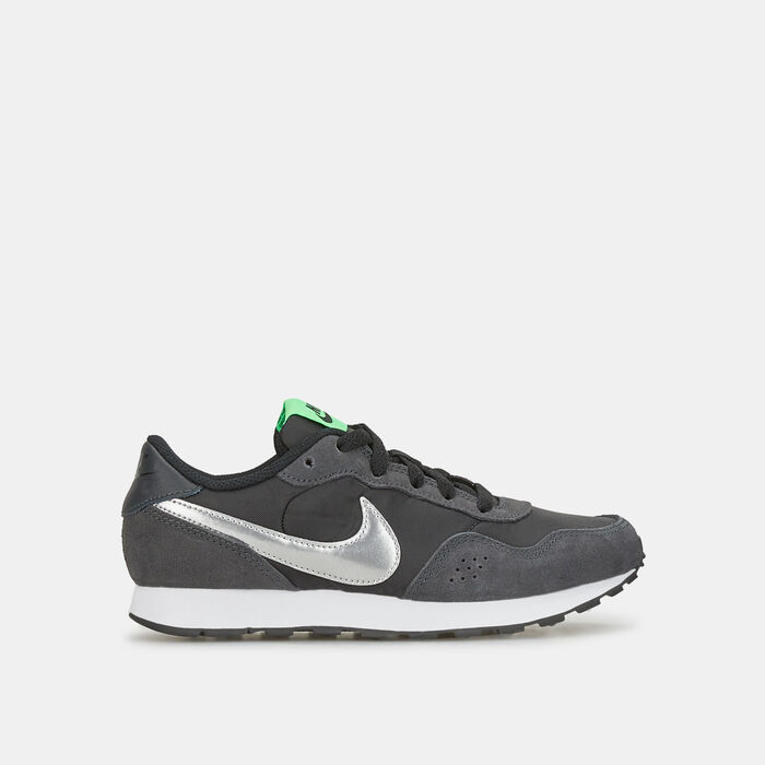 Nike Kids' MD Valiant Shoe Nike Kids' MD Valiant Shoe image number 0