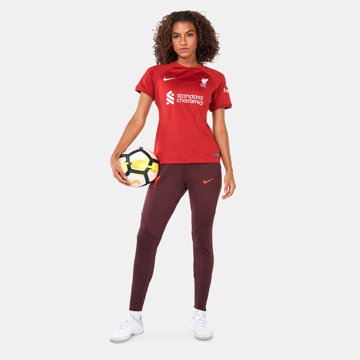 Nike Women's Liverpool F.C. Dri-FIT Stadium Home Football Jersey - 2022/23 Maroon Nike Women's Liverpool F.C. Dri-FIT Stadium Home Football Jersey - 2022/23 Maroon image number 2