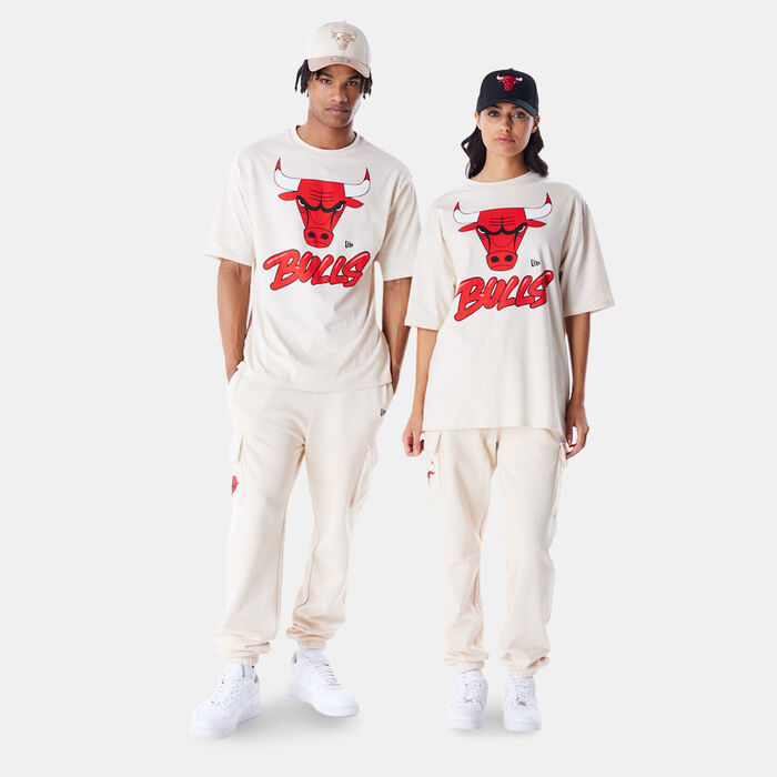 New Era Men's NBA Chicago Bulls Wordmark T-Shirt Beige New Era Men's NBA Chicago Bulls Wordmark T-Shirt Beige image number 2