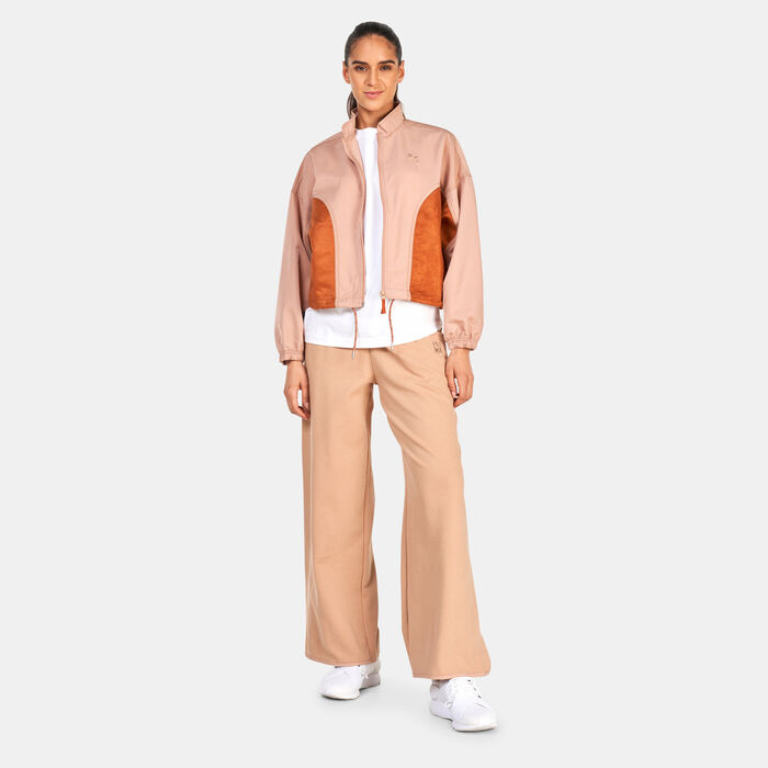 PUMA Women's INFUSE Woven Jacket Brown image number 2