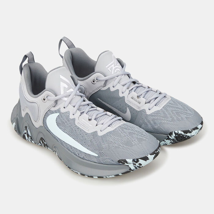Nike Men's Giannis Immortality 2 Basketball Shoe Grey Nike Men's Giannis Immortality 2 Basketball Shoe Grey image number 2