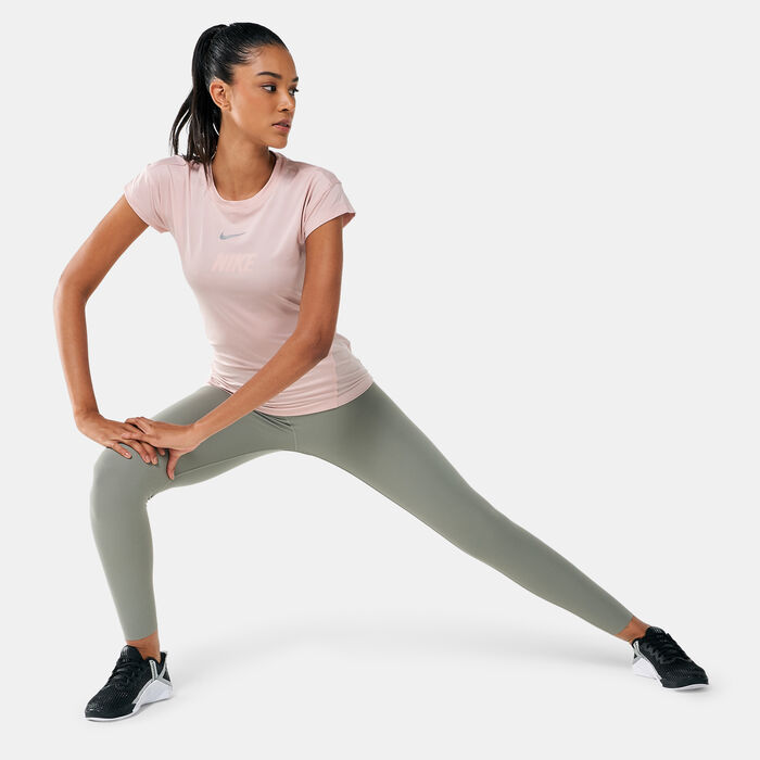 Nike Women's Dri-FIT Run Division T-Shirt Beige Nike Women's Dri-FIT Run Division T-Shirt Beige image number 2