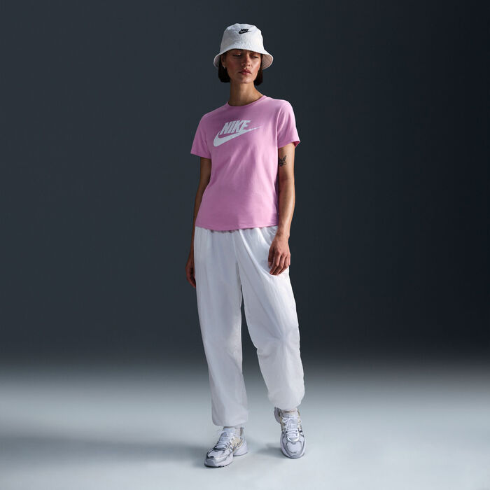 Nike Women's Sportswear Essentials Logo T-Shirt Pink Nike Women's Sportswear Essentials Logo T-Shirt Pink image number 2