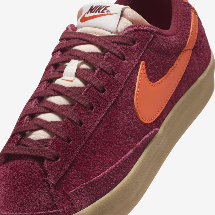 Nike Women's Blazer Low '77 Vintage Shoes Red Nike Women's Blazer Low '77 Vintage Shoes Red image number 6