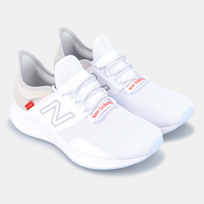 New Balance Men's Fresh Foam Roav V1 Shoe White New Balance Men's Fresh Foam Roav V1 Shoe White image number 1