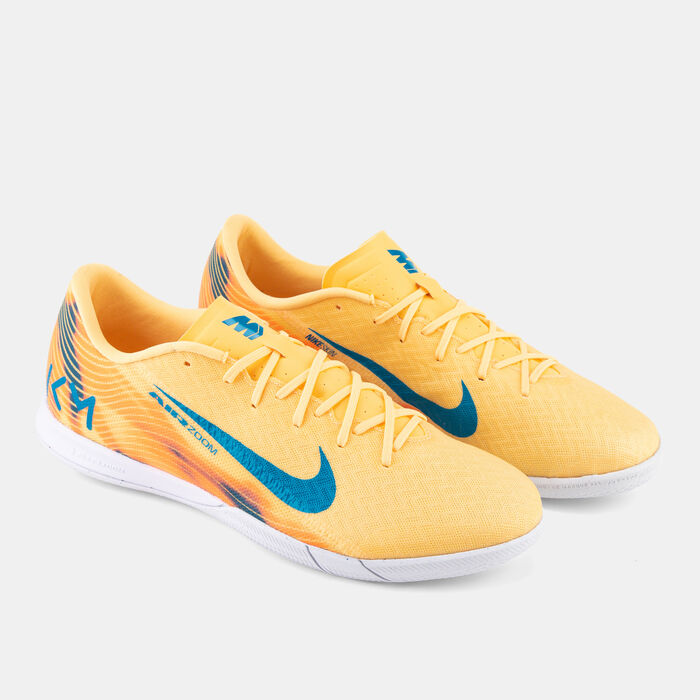 Nike Men's Vomero 18 Road Running Shoes (Extra Wide) Orange image number 1