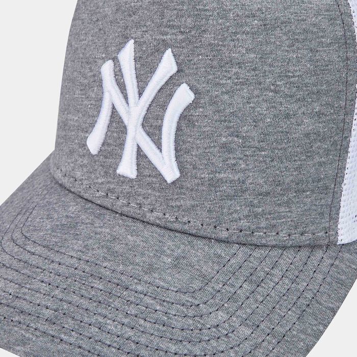 New Era Men's New York Yankees Jersey Trucker Cap Grey New Era Men's New York Yankees Jersey Trucker Cap Grey image number 2