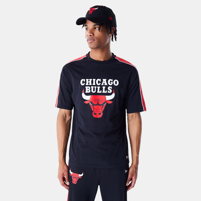 New Era Men's NBA Chicago Bulls Panel T-Shirt Black New Era Men's NBA Chicago Bulls Panel T-Shirt Black image number 0