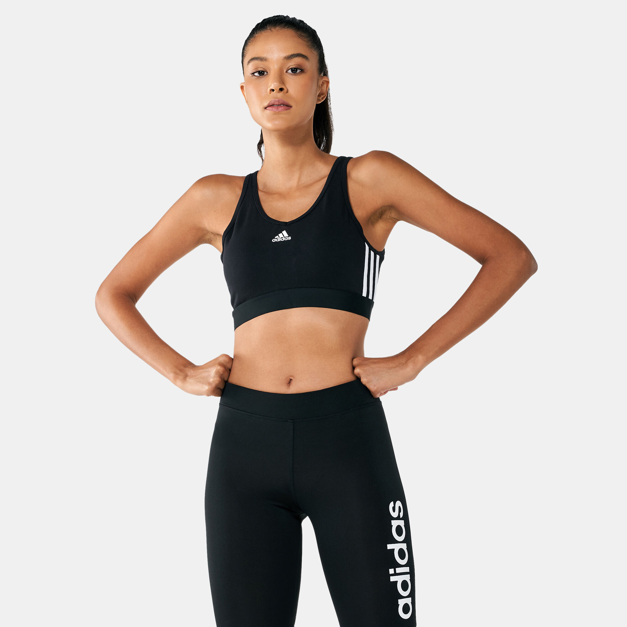 adidas Women's Ace 3-Stripes Sports Bra : : Clothing, Shoes &  Accessories