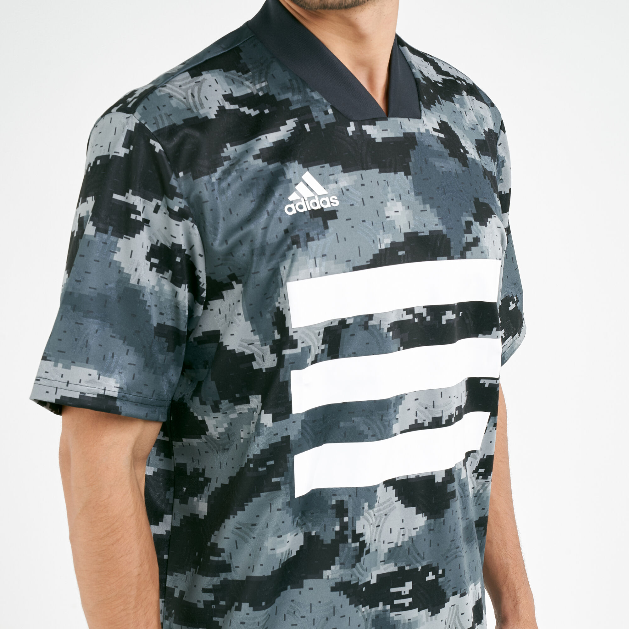 Adidas tan hot sale graphic jersey