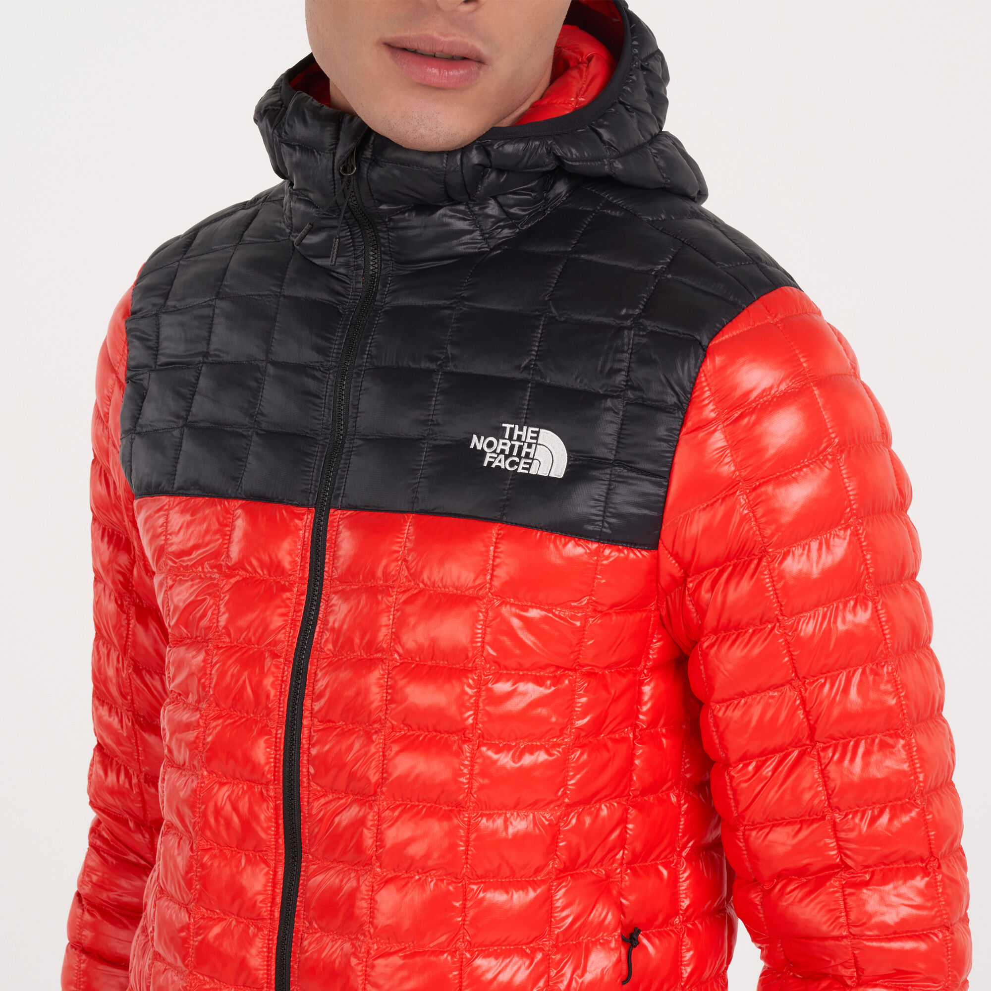 The north outlet face thermoball red